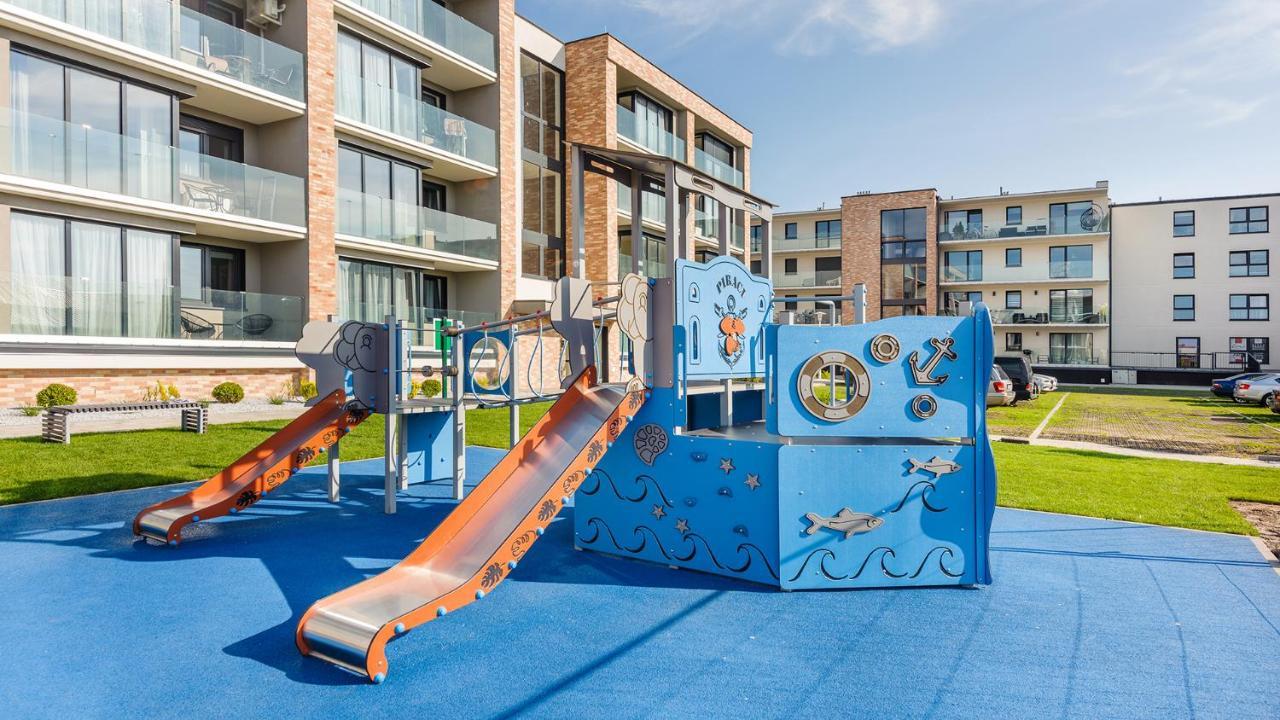 Apartament Z 1 Sypialnia Retro Deluxe 60 F Perlowa Przystan - Holiday City โควอบเซก ภายนอก รูปภาพ